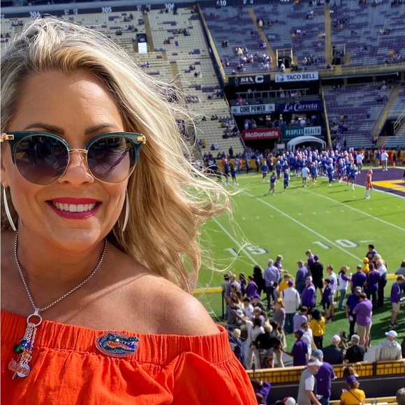 Meet your Posher, Robin - Picture 3 of 14